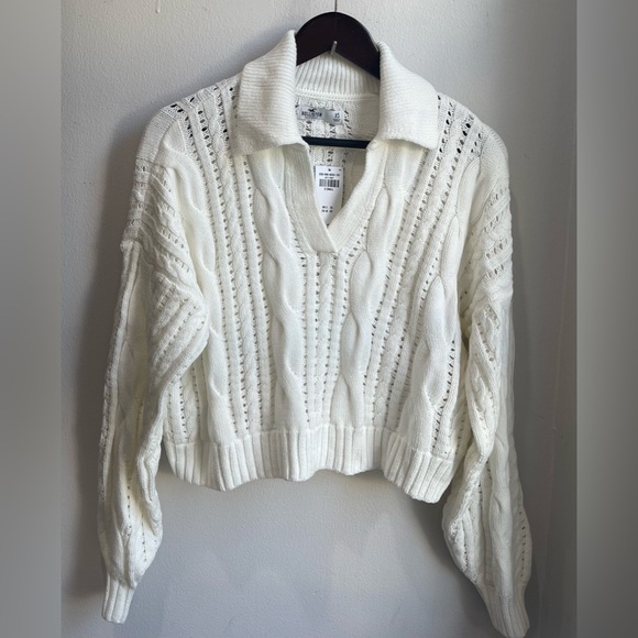 Women’s  Classic Long-Sleeve Cable-Knit Polo Sweater - Picture 3 of 5